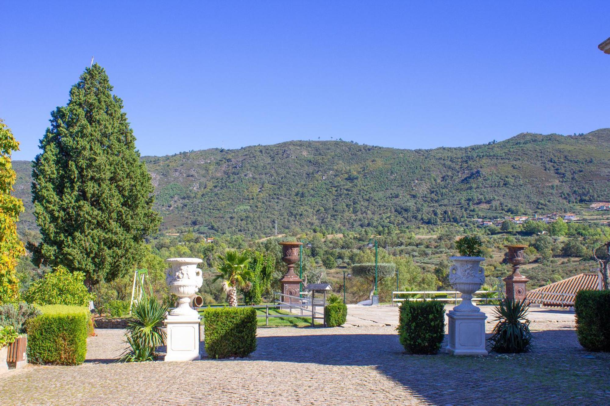 Hotel Rural Casa De Samaioes Chaves Esterno foto
