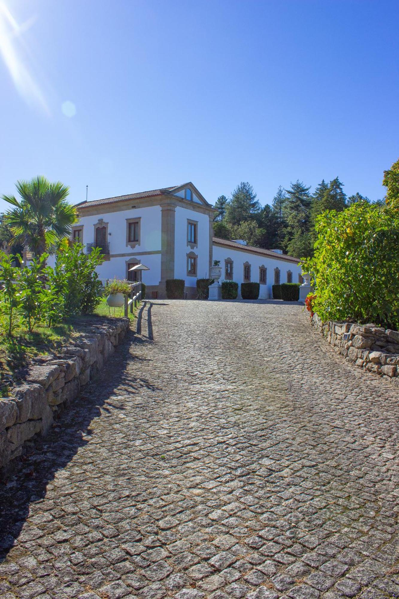 Hotel Rural Casa De Samaioes Chaves Esterno foto