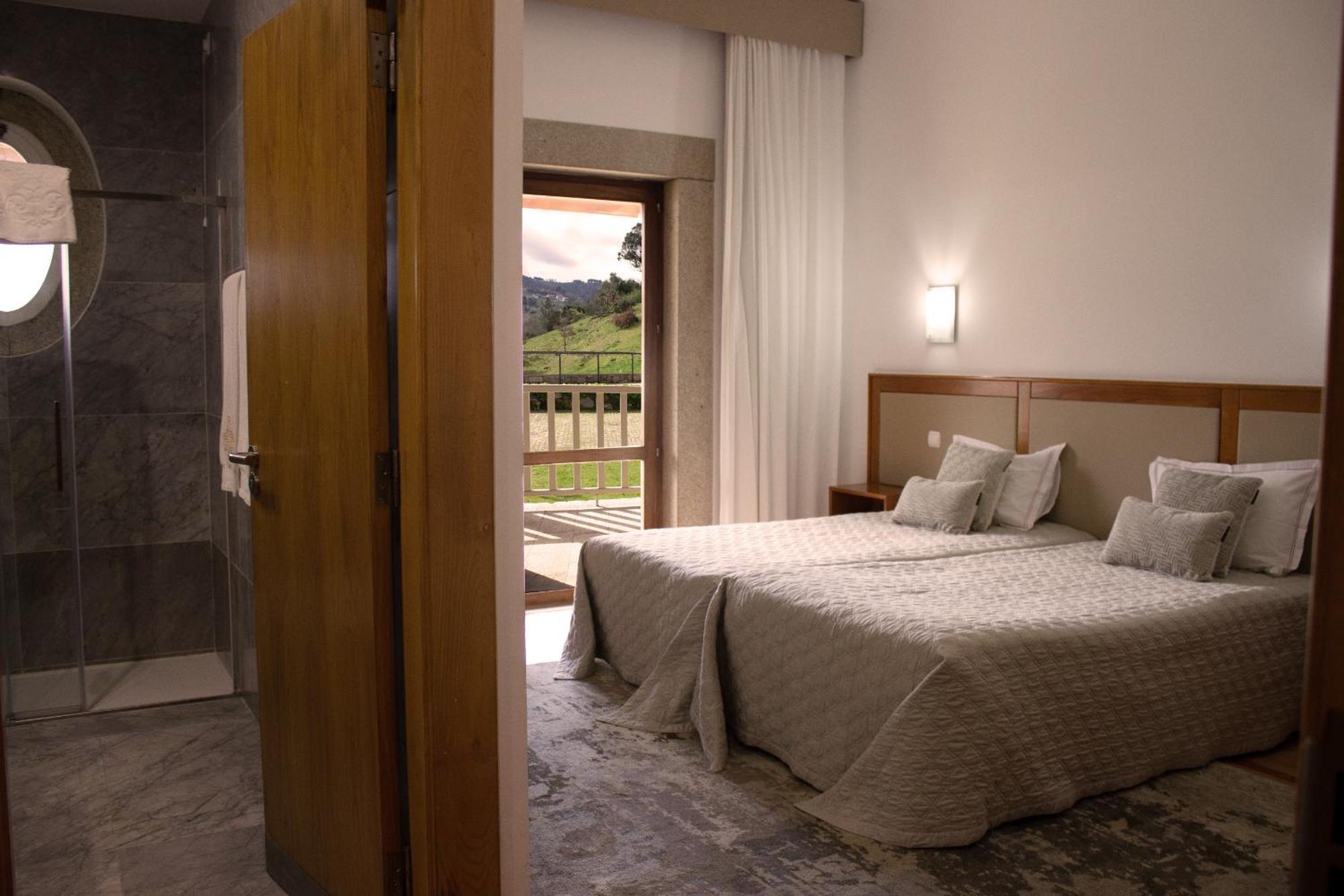 Hotel Rural Casa De Samaioes Chaves Esterno foto
