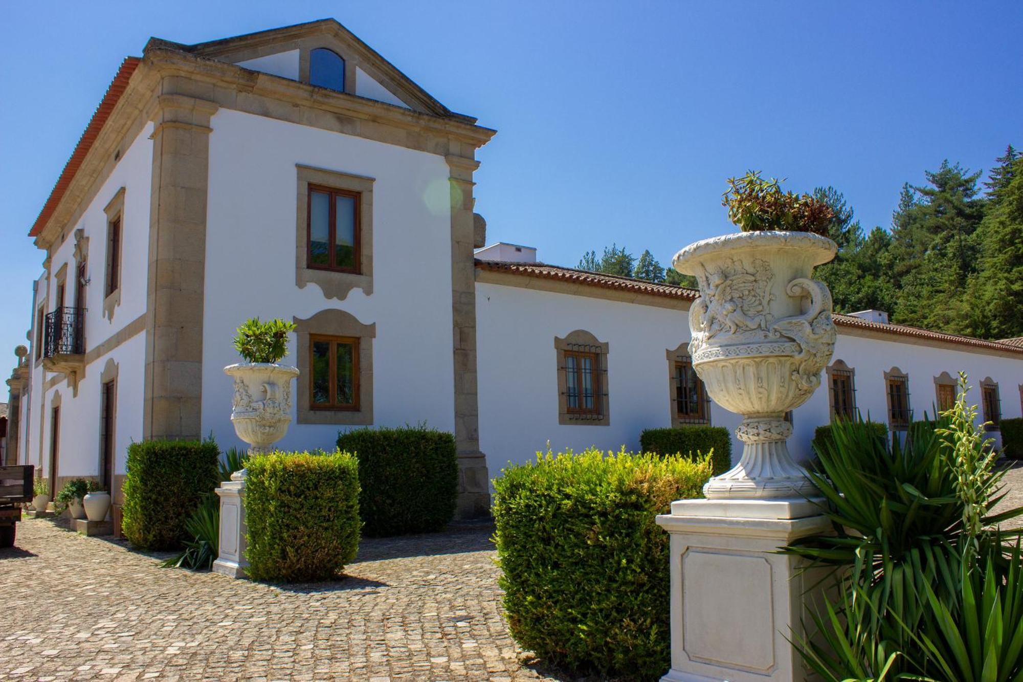 Hotel Rural Casa De Samaioes Chaves Esterno foto