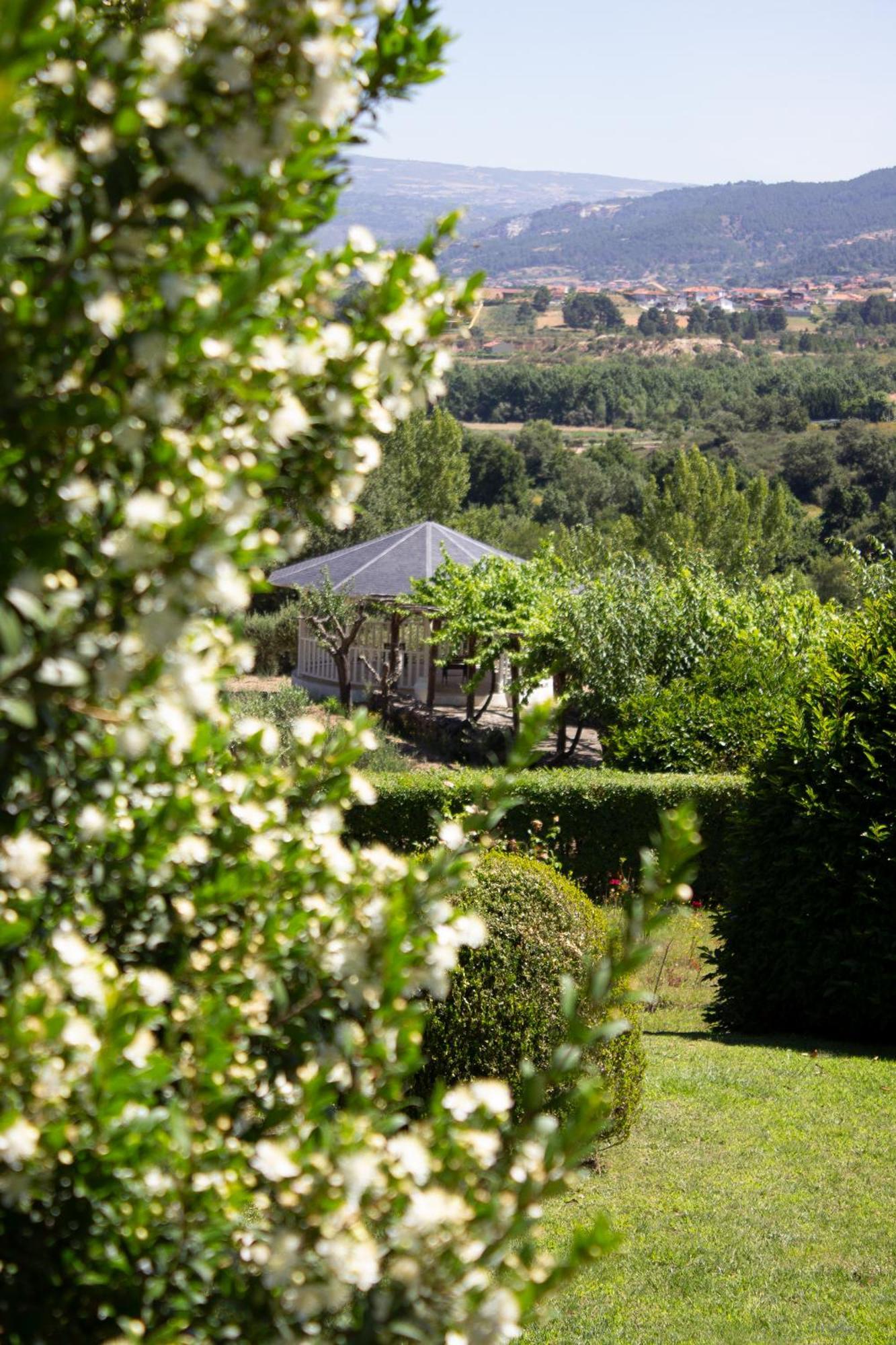 Hotel Rural Casa De Samaioes Chaves Esterno foto