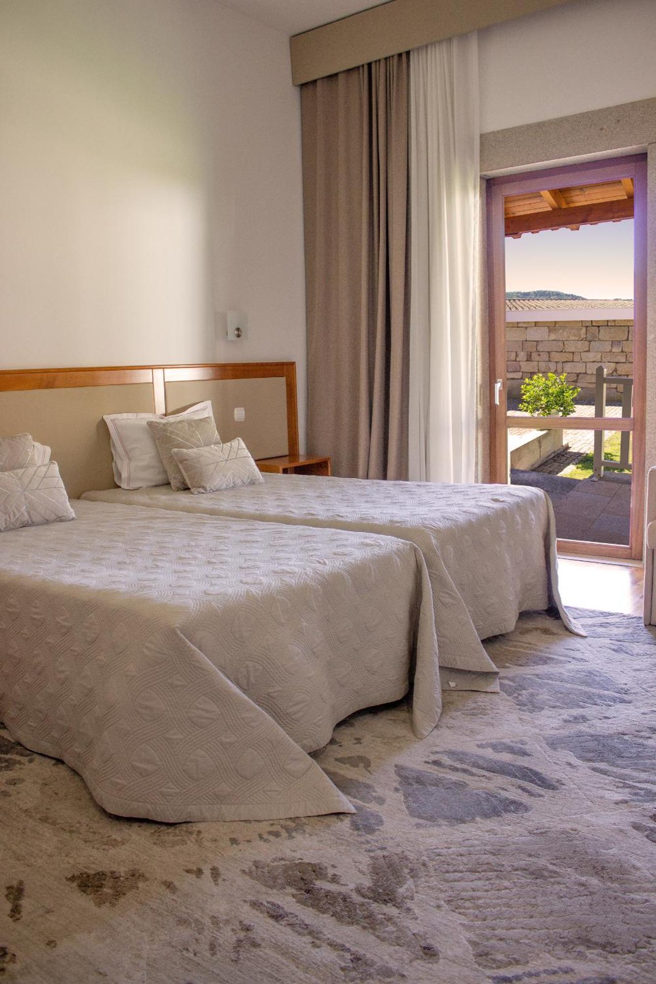 Hotel Rural Casa De Samaioes Chaves Esterno foto